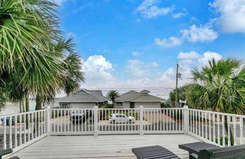 Crescent Beach House | 256 m² House ∙ 6 bedrooms ∙ 16 guests