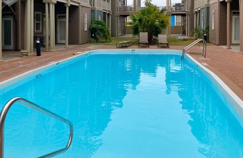 Crescent Beach House | 261 m² House ∙ 4 bedrooms ∙ 14 guests