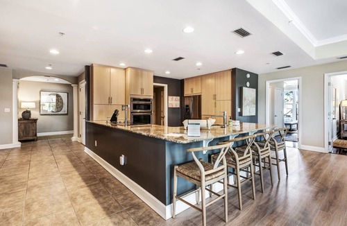 Upper Grand Lagoon Condo | 267 m² Condo ∙ 4 bedrooms ∙ 8 guests