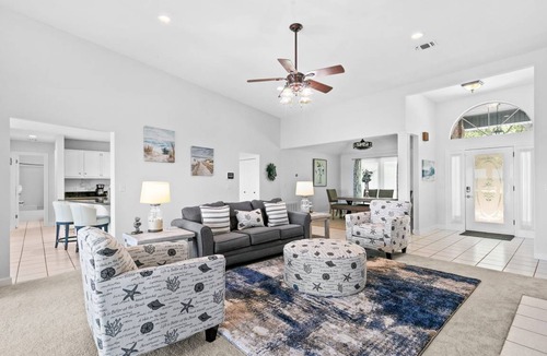 Navarre House | 268 m² House ∙ 4 bedrooms ∙ 13 guests