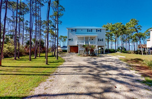 East End House | 286 m² House ∙ 4 bedrooms ∙ 15 guests