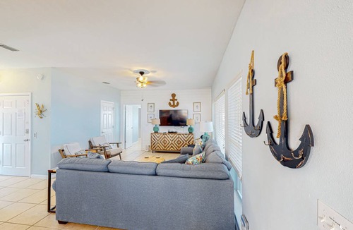 East End House | 286 m² House ∙ 4 bedrooms ∙ 15 guests