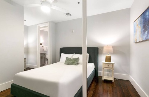 New Orleans Hotel | 2BR/2BA Retreat at The Heart of New Orleans