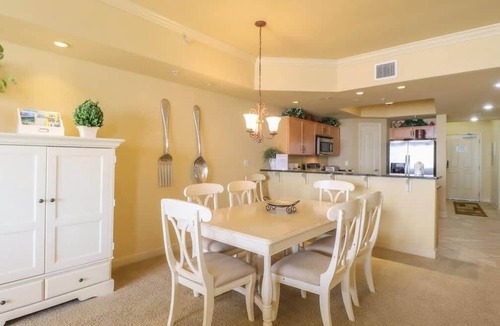 Gulfport Condo | 2BR Gulfport Condo with Stunning View