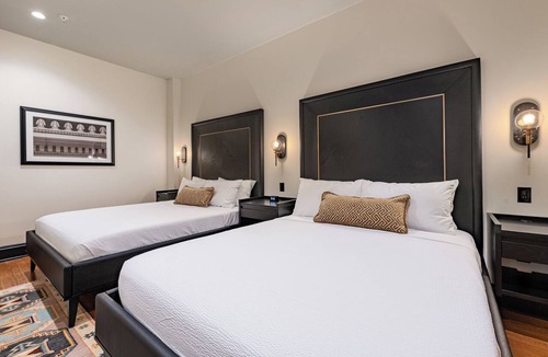 Central Business District Hotel | 2BR Rare Find! Steps from French Quarter | The Mayfair
