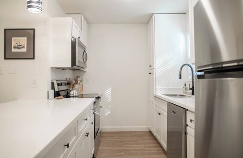 Biloxi Condo | 2BR w/POOL & GOLF CART! Perfect location near the Beach and Downtown! Porter #6