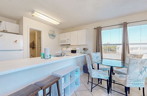 Fort Walton Beach - Destin Condo | 2nd Floor coastal condo, Steps to the gulf, Quick drive to entertainment