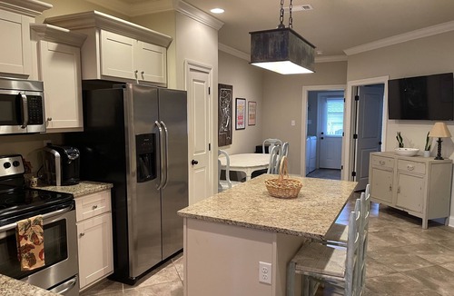 Oxford House | 3 bdr & 3.5 baths condo off S. Lamar and minutes from The Square and Ole Miss!