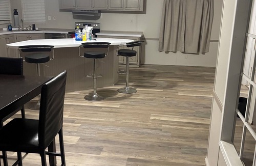 Richwood House | 3-bedroom 2 full bath mobile home in nice quiet area 7 beds available