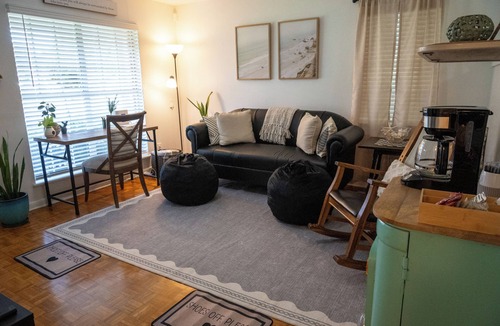Shreveport House | 3-bedroom garden house with AC in charming Shreveport
