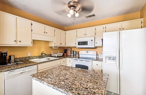 El Centro Beach House | 3 Bedroom Home w/Large Private Yard & Garage Parking, Near the Beach!