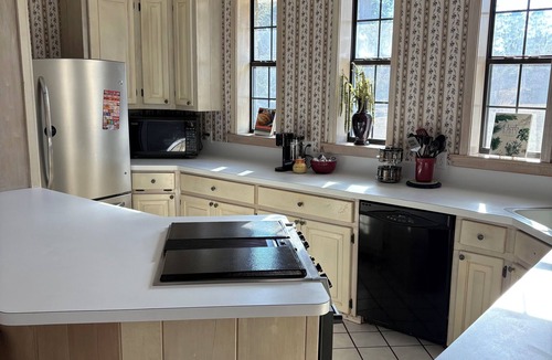 Jasper House | 3-bedroom house in a quiet rural area just outside Jasper.