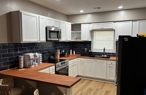 Fondren House | 3-bedroom house in beautiful Jackson with cool AC breeze