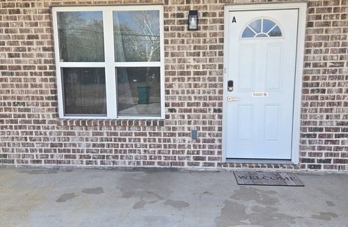 Picayune House | 3-bedroom townhome in delightful Picayune very modern and clean unit A