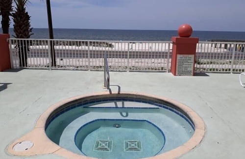 Mexico Beach Condo | 3 BR/3BA - Perfect for Couples' Retreat or for Families - Pets Welcome