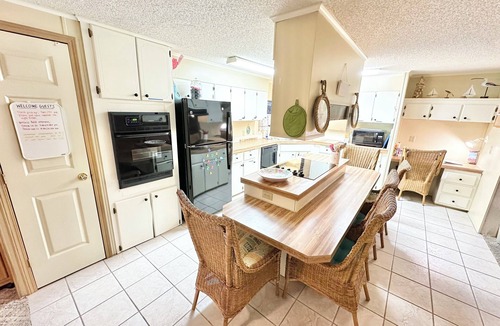 Mexico Beach House | 3-BR family home 2 blocks from main beach access in downtown Mexico Beach