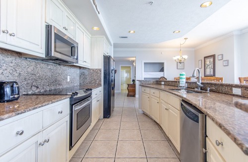 Thomas Drive Condo | 3 Br* Gulf Crest End Unit King Size Beds All Bedrooms Beach Chairs Included