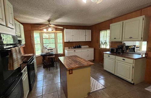 Wills Point House | 3 BR on 1.3 acres @ Lake Tawakoni 1mi fr state park!