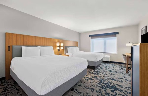 South Baton Rouge Hotel | 3 Business-Friendly Rooms Near Key Baton Rouge Locations For a Hassle-Free Trip
