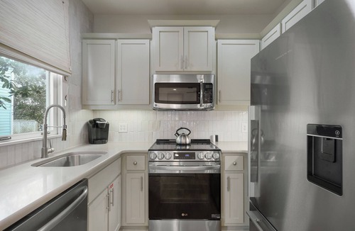 Seaside House | 3 Houses to Beach, Pet Friendly - Seaside, FL! + 2 Adult Bikes!