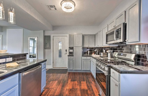 Saint Claude House | 3 Mi to French Quarter: Family Home in New Orleans