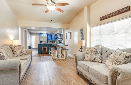 Kingston Cottage | ~ 3 Mi to Lake Texoma: Kingston Family Retreat