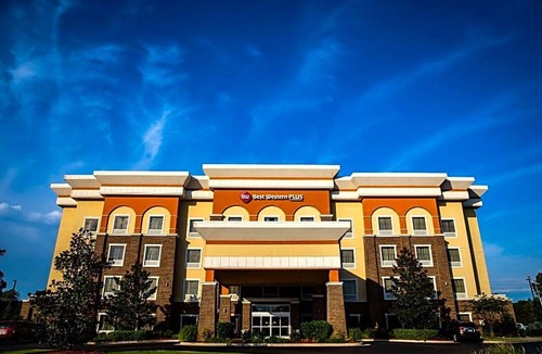 Horn Lake Hotel | 3-Star Hotel ∙ Best Western Plus Goodman Inn & Suites