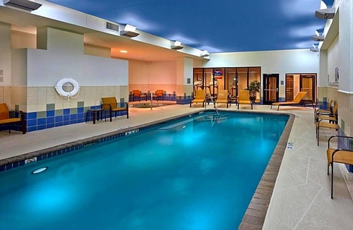 Downtown St. Petersburg Hotel | 3-Star Hotel ∙ Courtyard by Marriott St. Petersburg Downtown