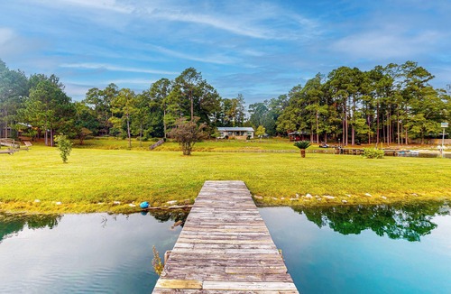 Wilmer House | 30-Acre Oasis w/Private Pond Near Big Creek Lake