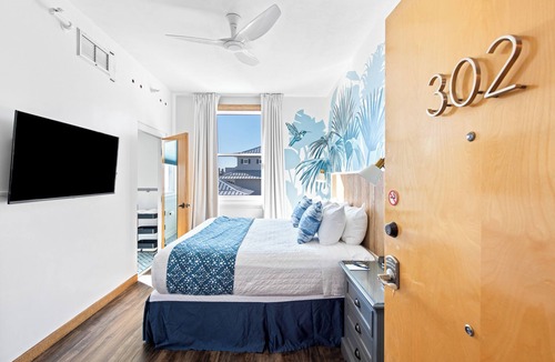 West Panama City Beach Hotel | 302 Rosemary Beach Inn - Includes Beach Chairs & Complimentary Breakfast + Access to 4 Pools