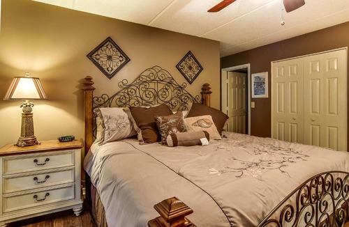 American Beach Apartment | 303 Sailmaker Townhouse