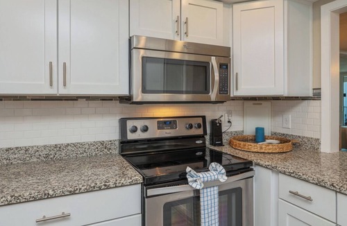 Holiday Isle Condo | 3042 Shoreline Towers Beautiful Beach View