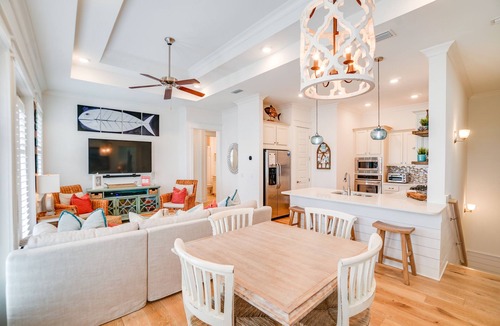 Panama City Beach House | 30A Cake by the Ocean - Dog Friendly - Free Golf Each Day - 2 Pools, Sleeps 6