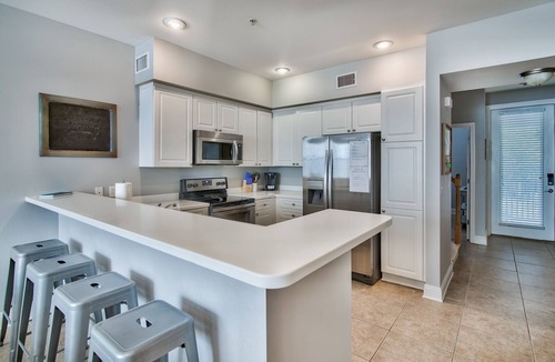 Santa Rosa Beach Condo | 30A Getaway~Spacious 4 Bed/3 Bath Condo with Pool/Fitness!~Walk to Beach!