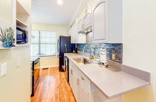 Seacrest House | 30A townhome between Alys and Seaside with quiet beach