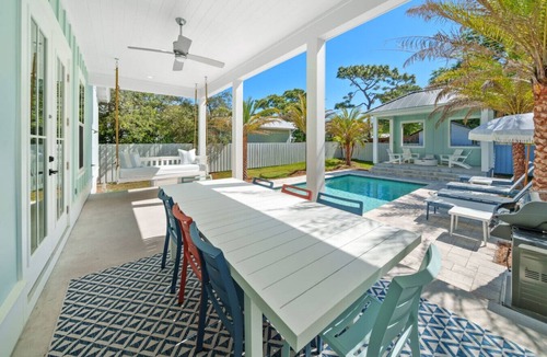 San Juan House | 30A - Walk to Beach - Pool - Golf Cart - Bikes