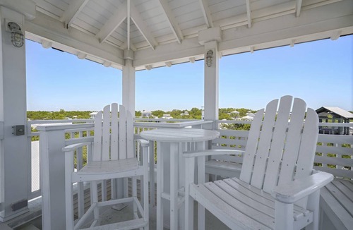 Seaside House | 312 m² House ∙ 5 bedrooms ∙ 9 guests