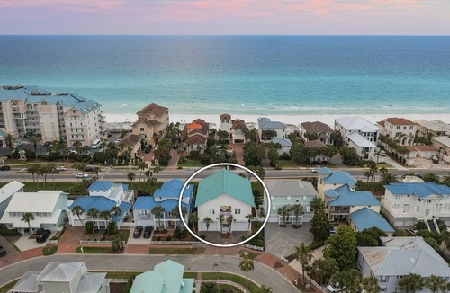 Crystal Shores House | 316 m² House ∙ 5 bedrooms ∙ 12 guests