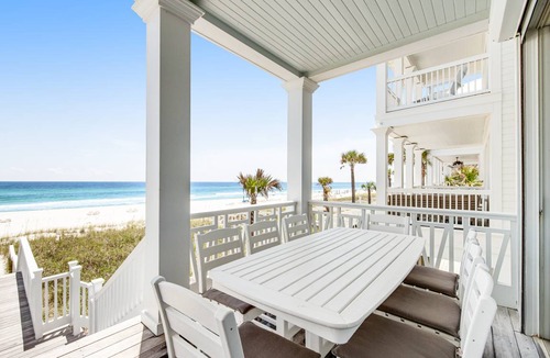Sunnyside House | 320 m² House ∙ 3 bedrooms ∙ 8 guests