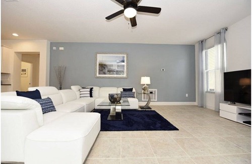 Beach District House | 323 m² House ∙ 6 bedrooms ∙ 12 guests