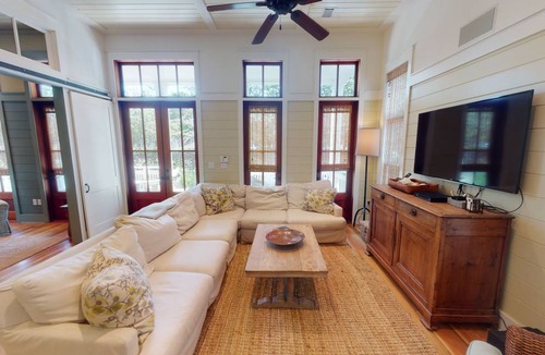 Beach District House | 339 m² House ∙ 6 bedrooms ∙ 14 guests