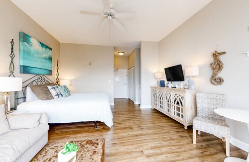 Gulf Place Hotel | 34 m² Hotel ∙ 2 guests