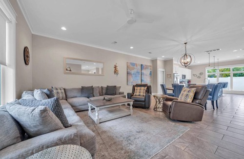 Emerald Waters Village House | 343 m² House ∙ 6 bedrooms ∙ 21 guests