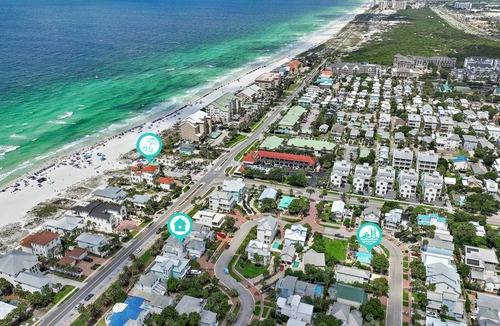 Crystal Shores House | 349 m² House ∙ 5 bedrooms ∙ 14 guests