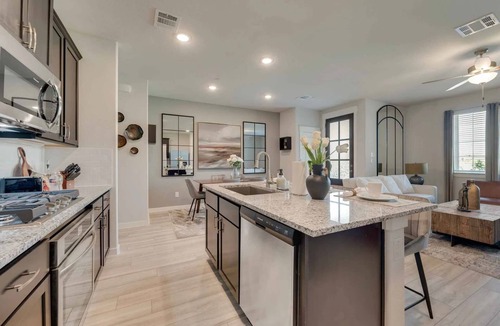 Tarrant County Condo | 3BD TownHome Tavolo Pk F Worth FW001