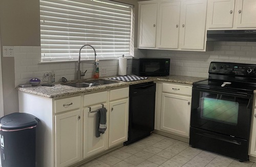 Cape Royale House | 3BR/2B cottage in popular lake area. Book early to get preferred summer dates!
