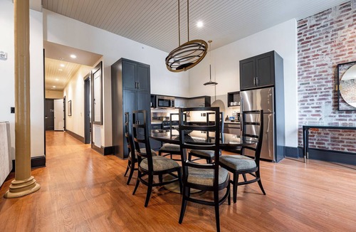 Central Business District Hotel | 3BR Charming Stay Walk to French Quarter | The Mayfair