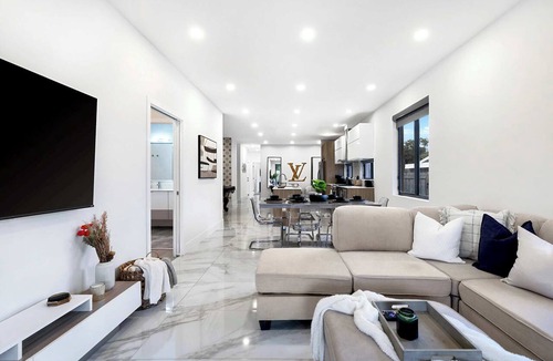 Croissant Park House | 3BR Luxe Duplex with Pool, BBQ & Games Near Downtown