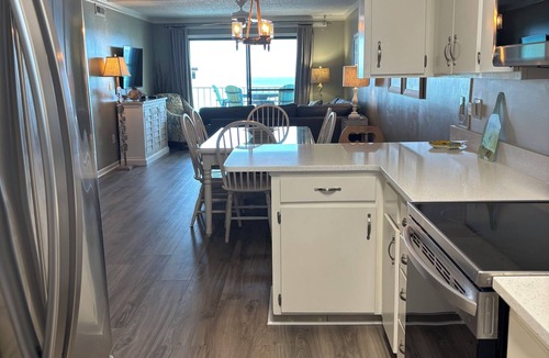 Crescent Beach Condo | 3rd Floor Condo W/View of Gulf and Pools