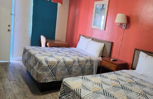 Ocala Hotel | 4 Affordable Units w/Free Parking | Silver Springs State Park - 6.1 miles